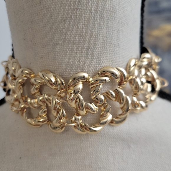 Gold tone choker - Picture 7 of 9